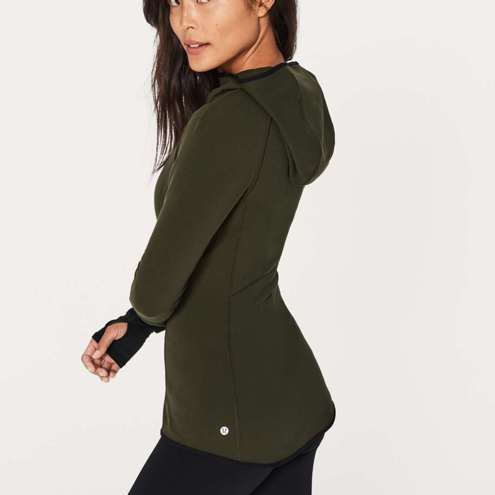 Lululemon Shape Up Pullover in Dark Olive/Black